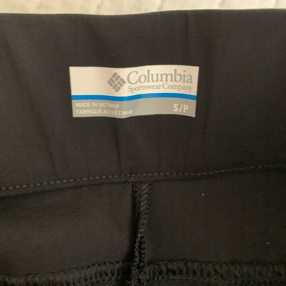 Columbia Women’s Active Fit Omni-Shield Pull-On Capri Pants Black Small NWT - Picture 9 of 11